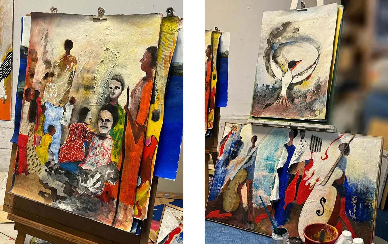 Peintures de Braïma Injaï dans son atelier